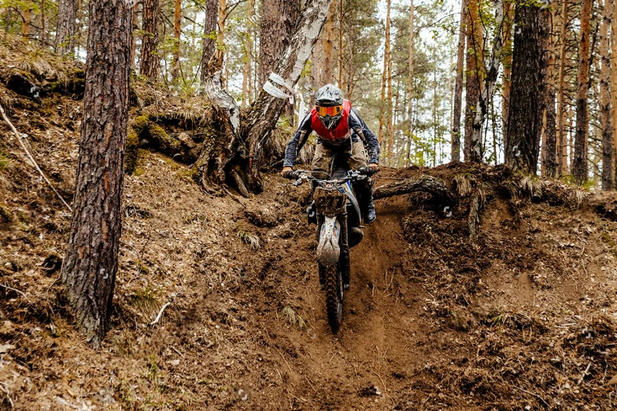 Top 7 Accessories Every Electric Dirt Bike Rider Needs